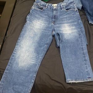 Women's Straight Leg Jeans